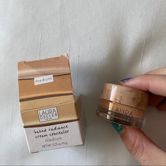 Laura Geller Other - 1279 laura geller baked radiance concealer medium